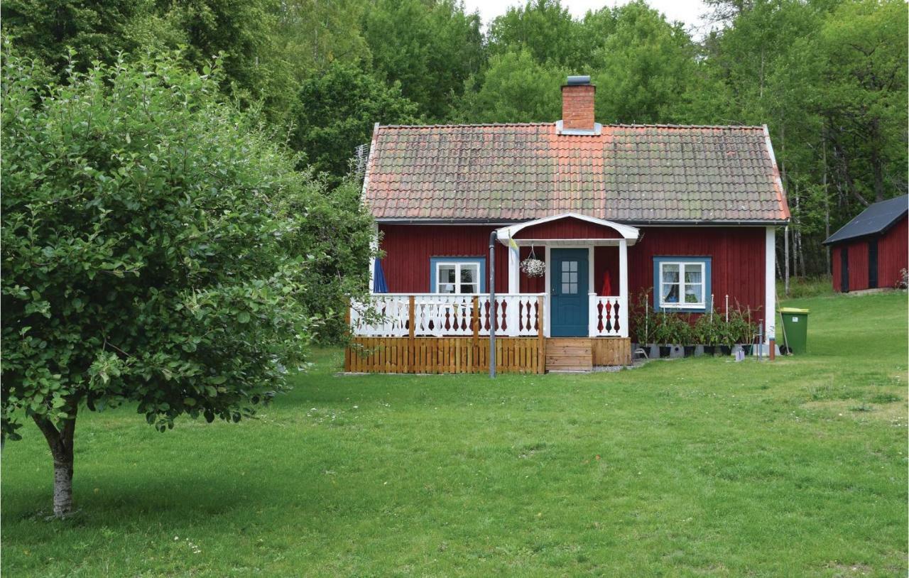 Stunning Home In Tjaellmo With Kitchen Exterior photo